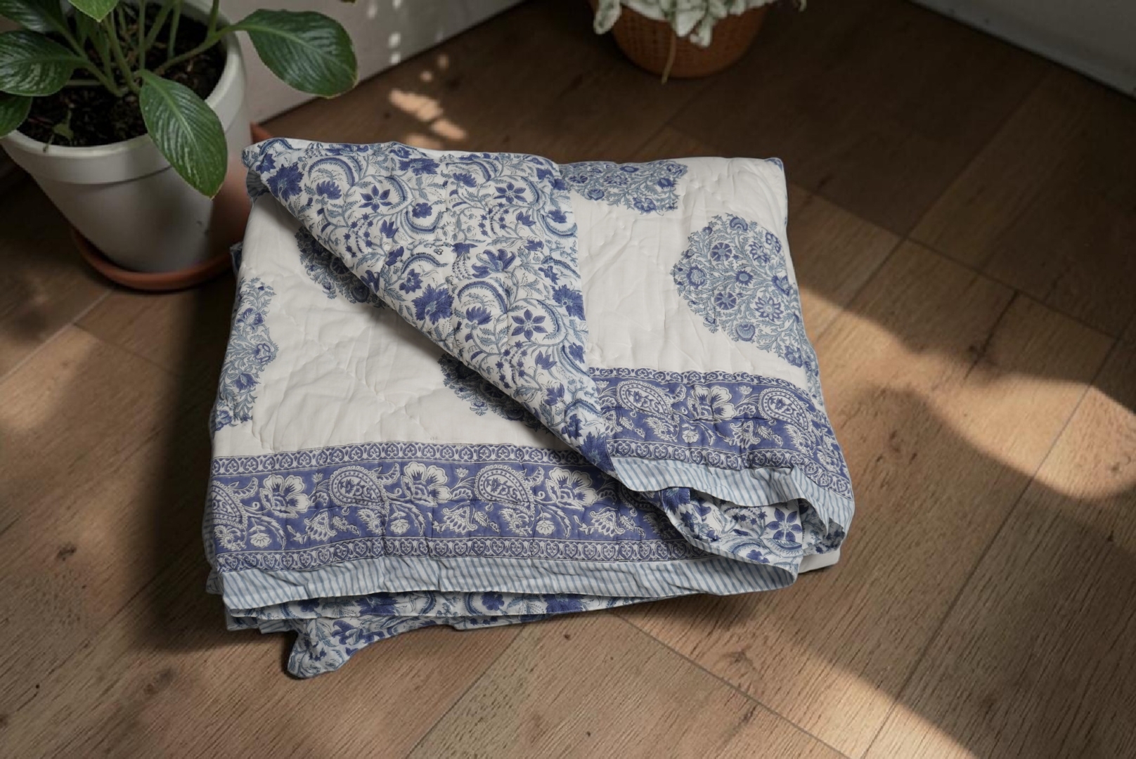 ORGANIC MULMUL HANDBLOCK COTTON QUILT - Image 2