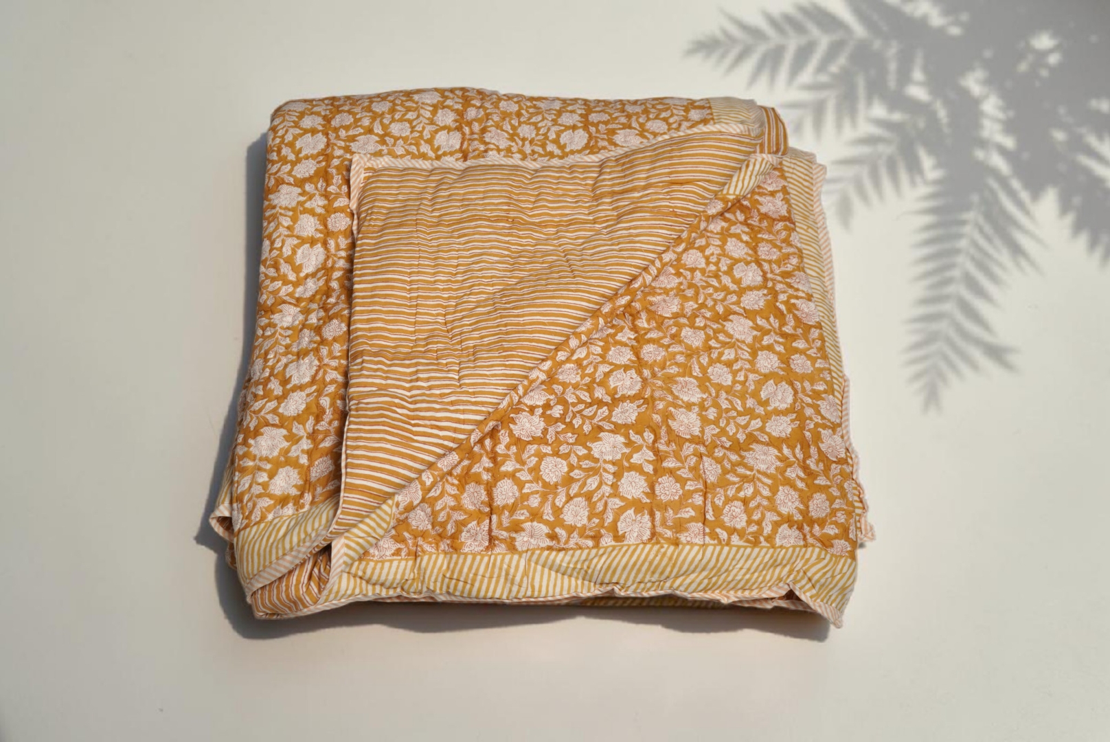 ORGANIC MULMUL HANDBLOCK COTTON QUILT - Image 2