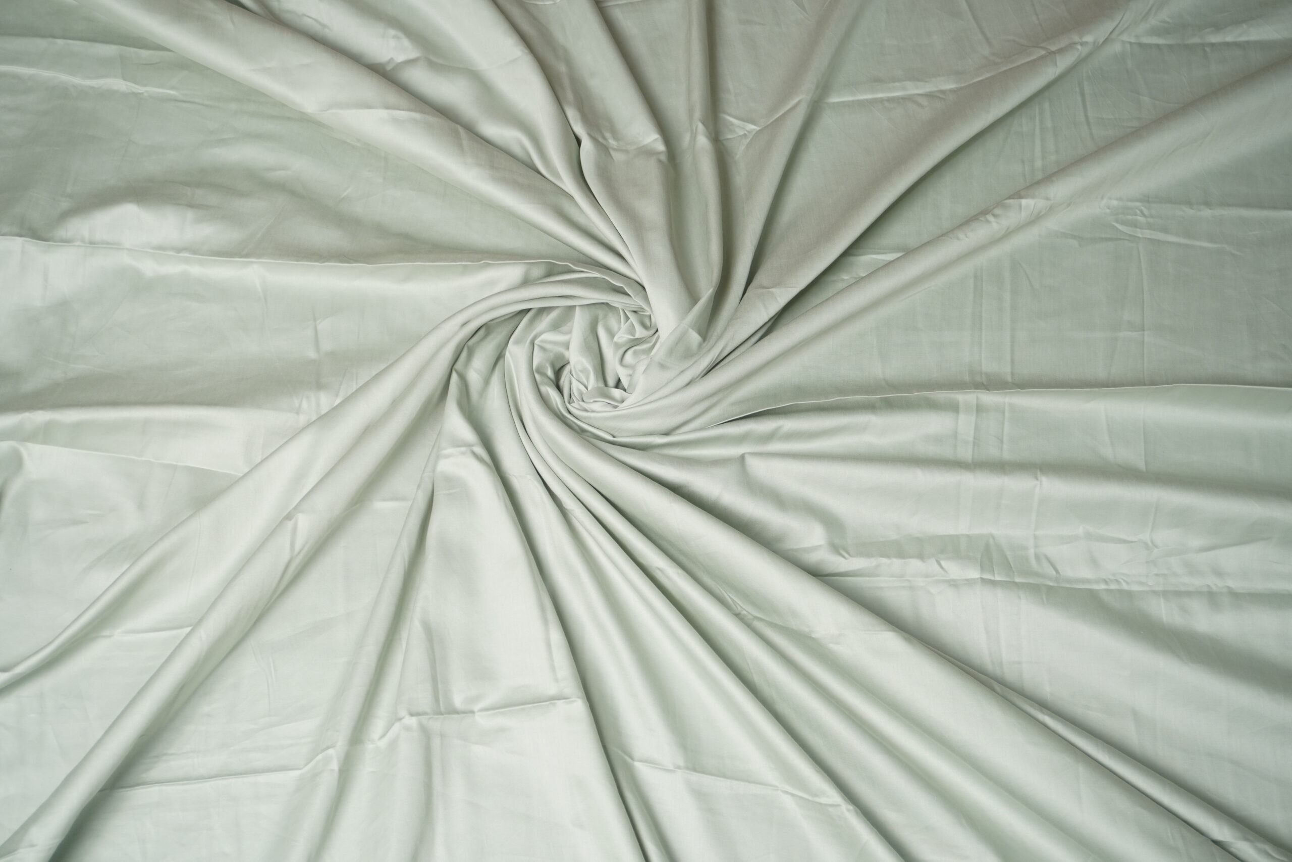 The Lumina 400 TC Solid Bedsheet - Image 2